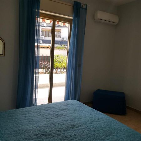 Antigone Holiday House Mondello Exterior foto