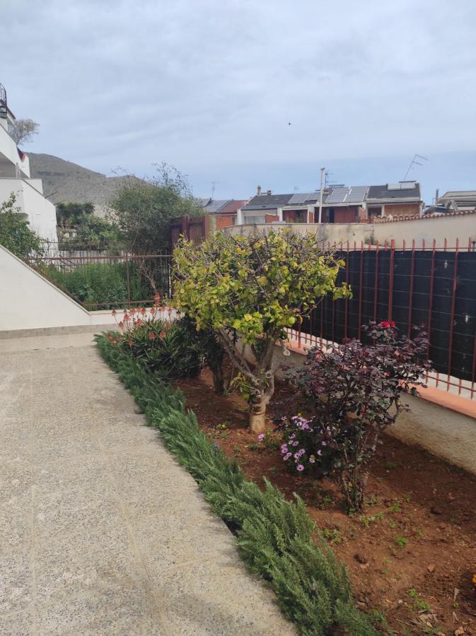 Antigone Holiday House Mondello Exterior foto